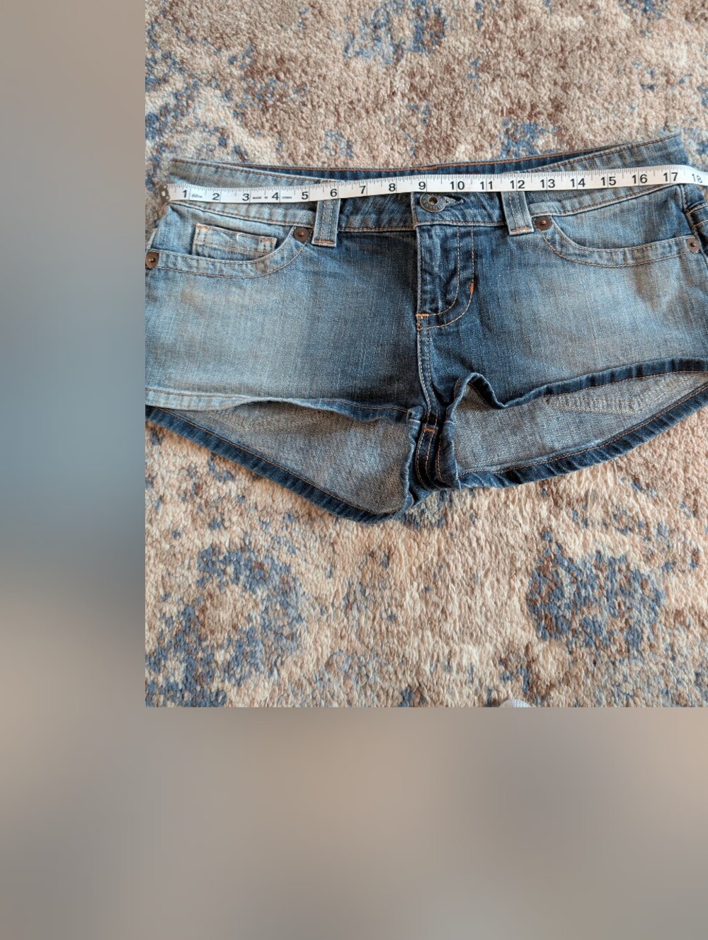 Vintage GUESS Jeans Y2K Low Rise Denim Jean Shorts - Picture 2 of 5